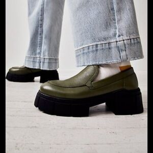 Free People Lyra Lug Sole Chunky Loafers Olive Cactus Green Black 38/8